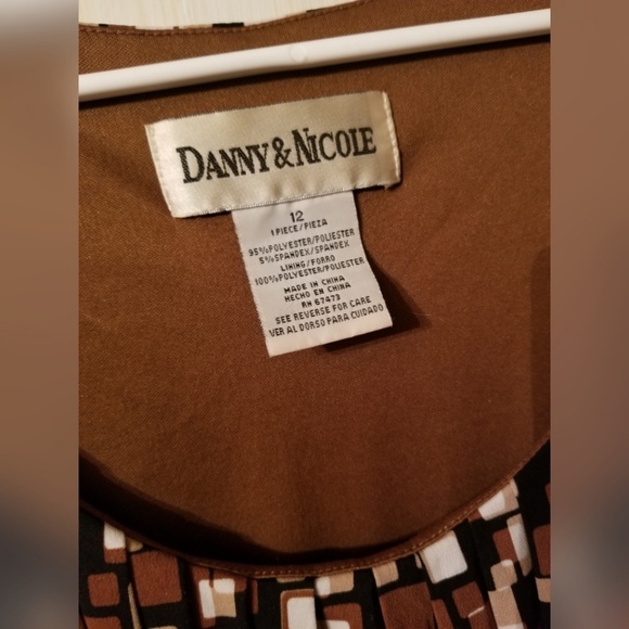 5 for $25 Danny & Nicole Dress with belt - Picture 3 of 4